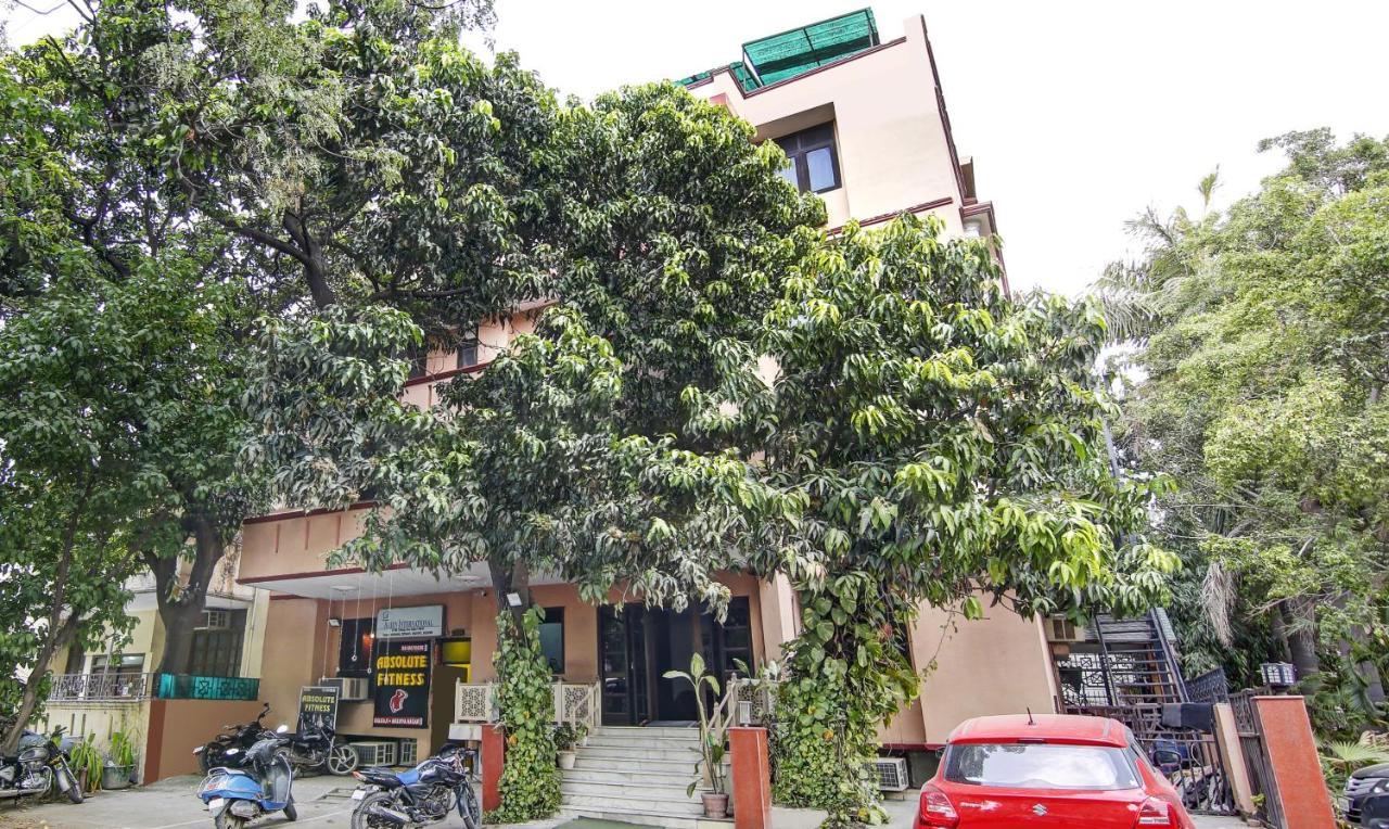Itsy Hotels Arien International New Delhi Buitenkant foto