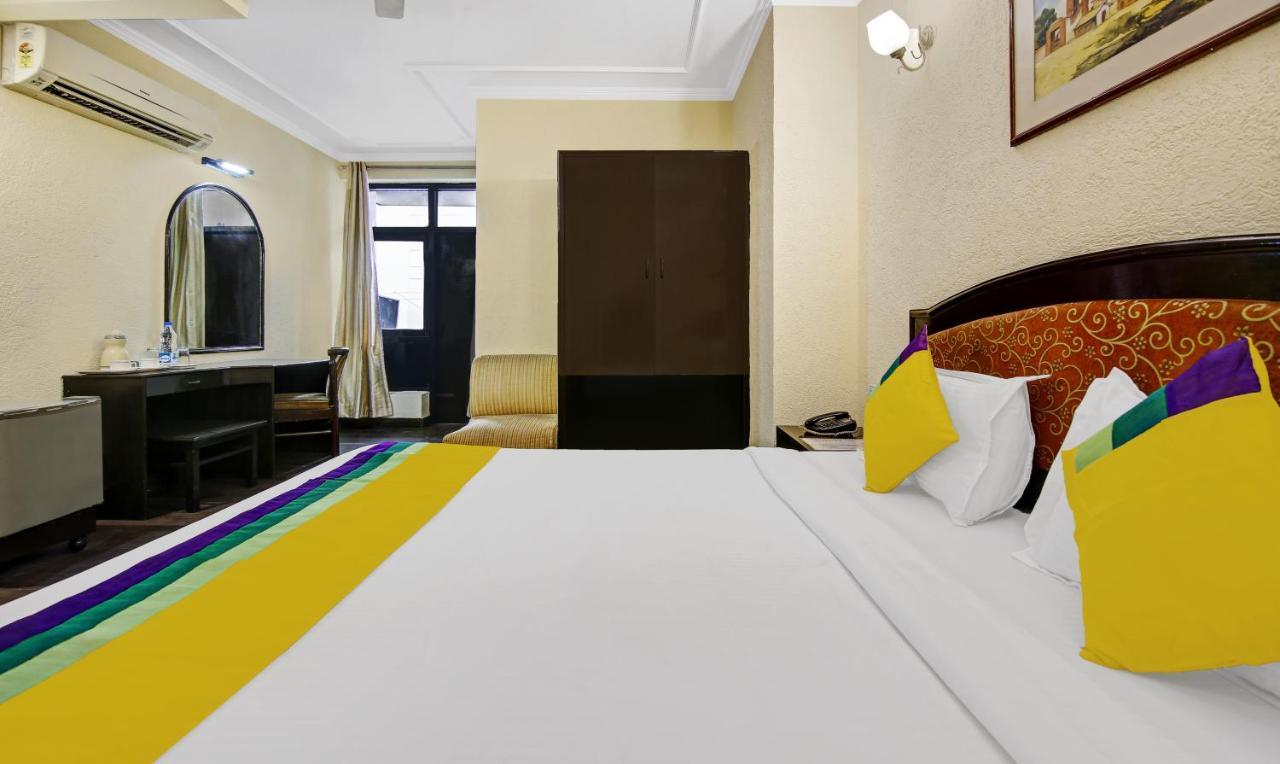Itsy Hotels Arien International New Delhi Buitenkant foto